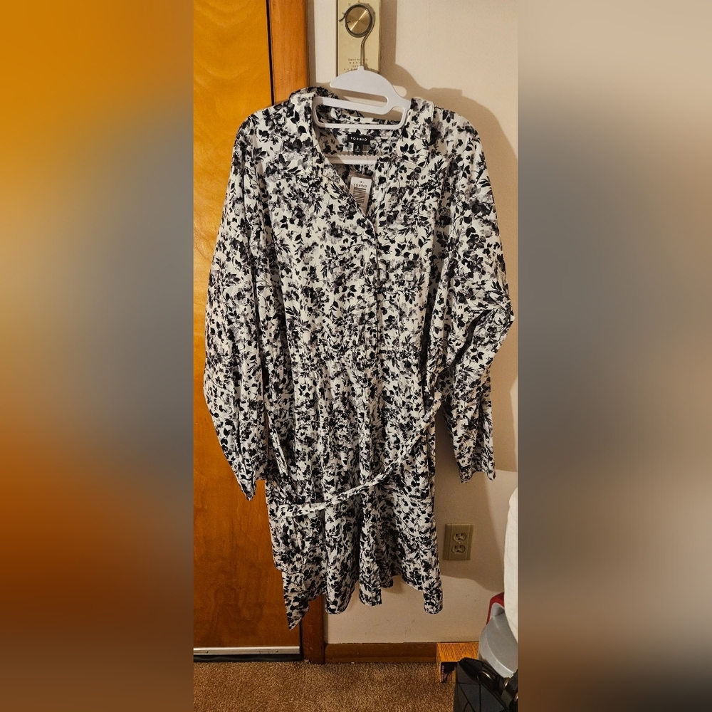 Torrid Black and White Floral Blouse